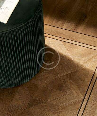 Herringbone oak parquet tile